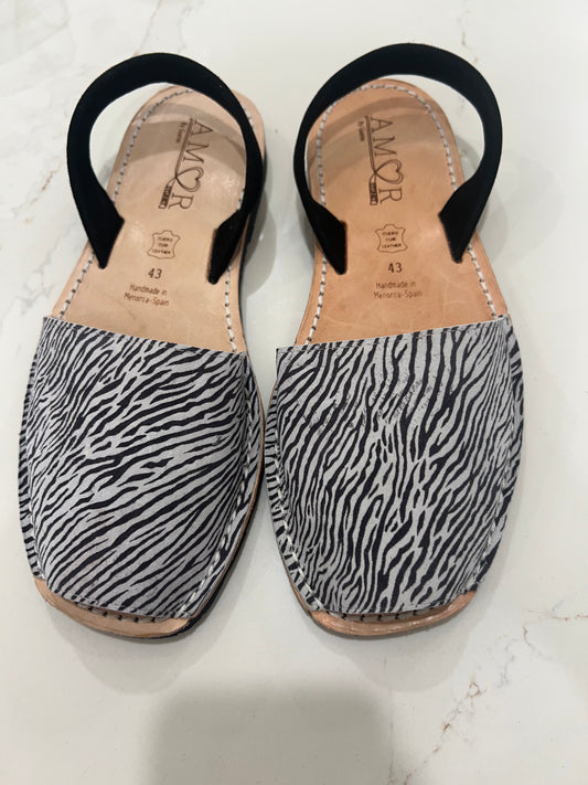 2nds Zebra Size 43