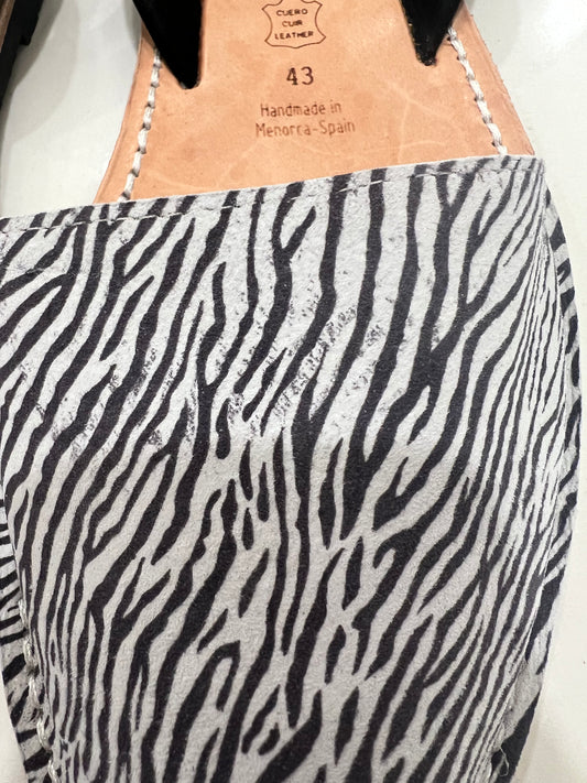 2nds Zebra Size 43